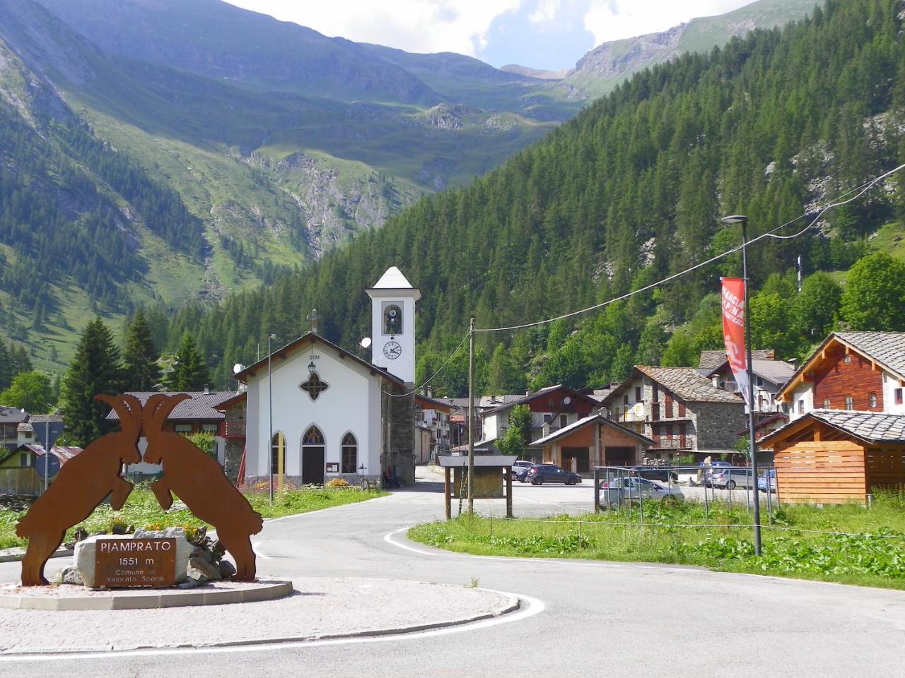 Chalet Rosa Dei Monti Hotel Valprato Soana Buitenkant foto