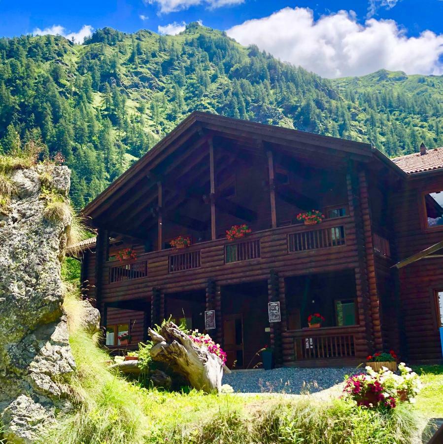 Chalet Rosa Dei Monti Hotel Valprato Soana Buitenkant foto