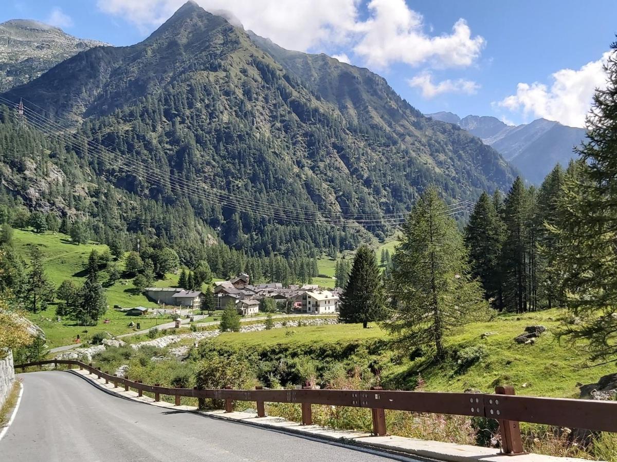 Chalet Rosa Dei Monti Hotel Valprato Soana Buitenkant foto